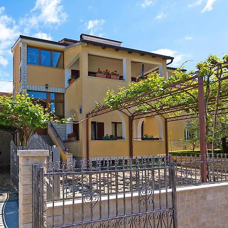 Apartment Korelic Green Garden Porec Exterior photo