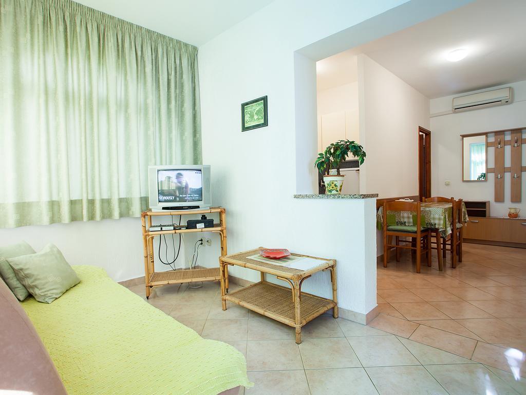 Apartment Korelic Green Garden Porec Exterior photo